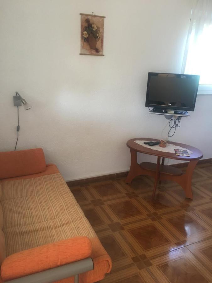 Apartmani Anna Vir Bagian luar foto